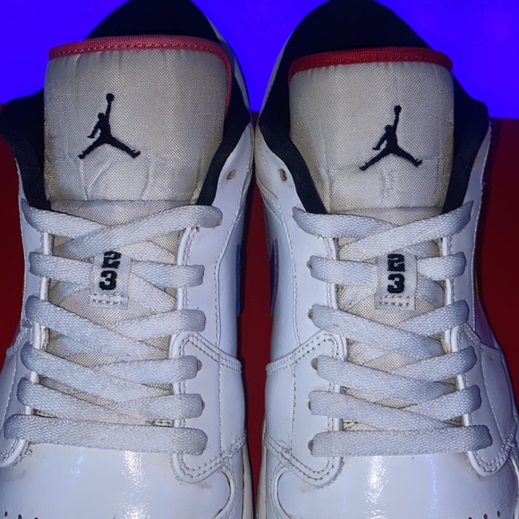 Air Jordan 1 Low main image 7
